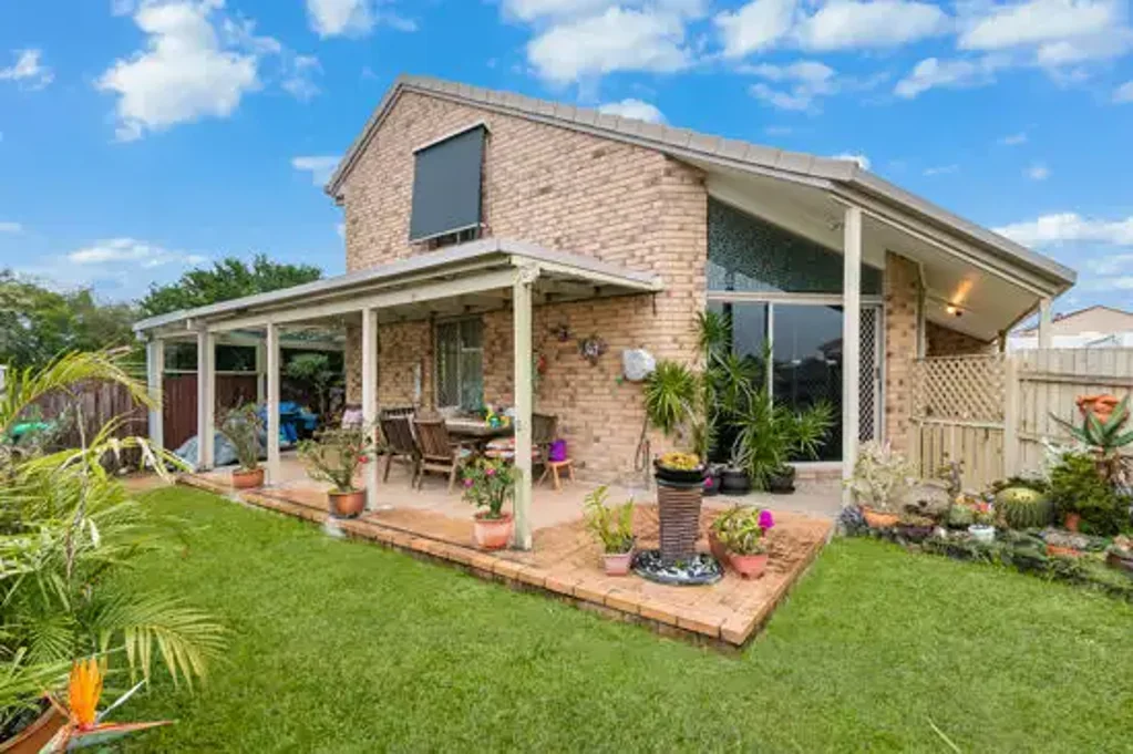 Tweed Heads South 2房  Unique Split-Level Duplex - Sought After Location