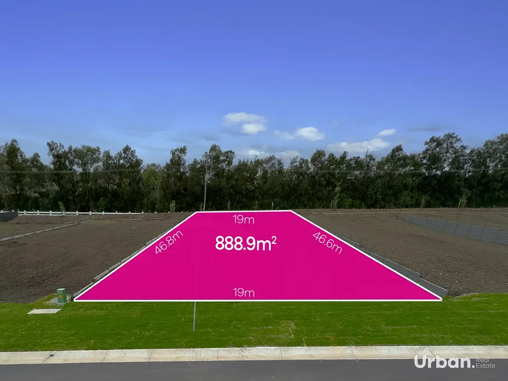 Lochinvar  Registered Block with Rural Backdrop and Side Access Space!!