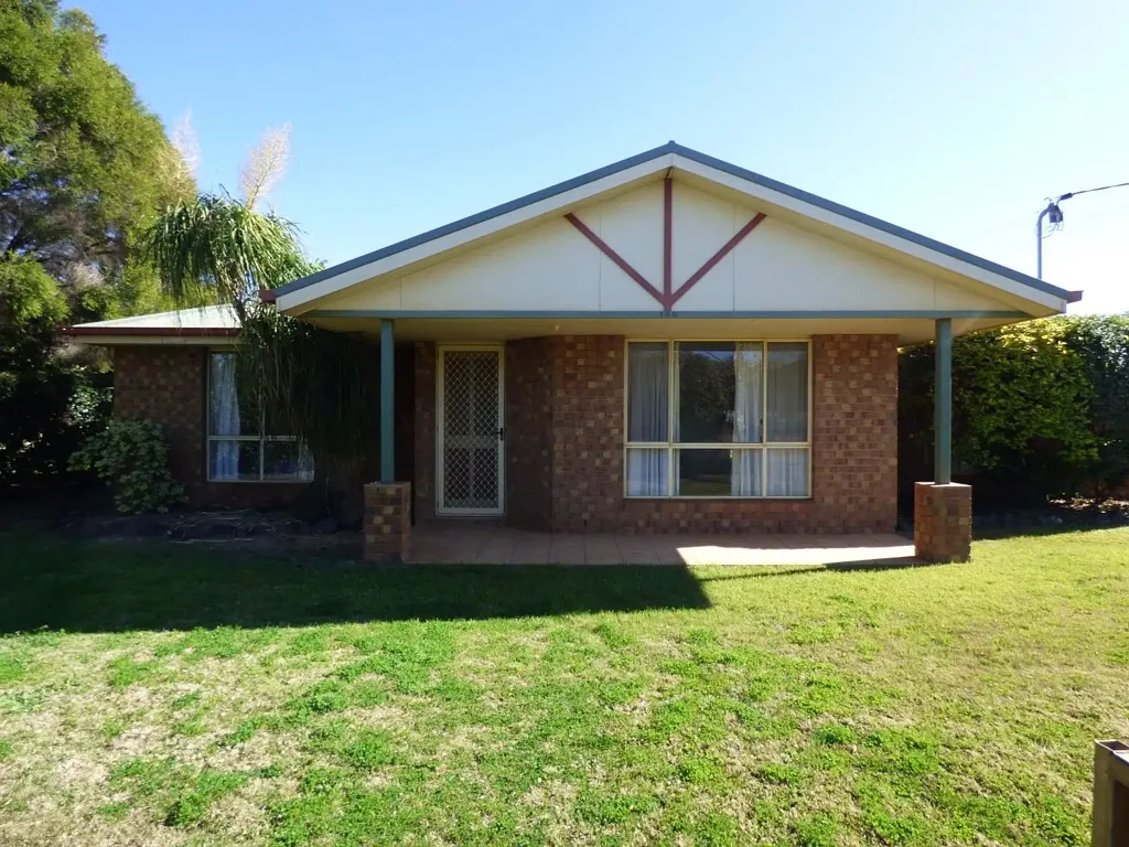 145 Arthur Street, St George, QLD 4487