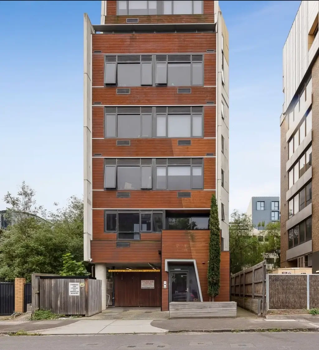 Windsor 1Moenga Stylish Student Studio in the Heart of Windsor