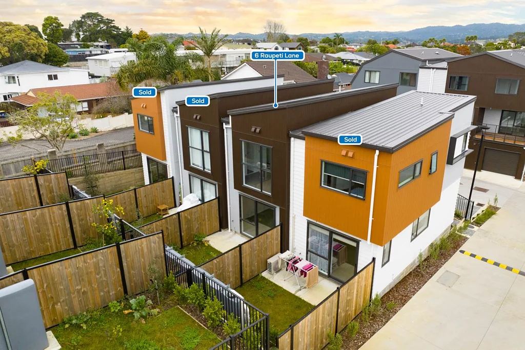 6 Raupeti Lane, Henderson, Waitakere City, Auckland