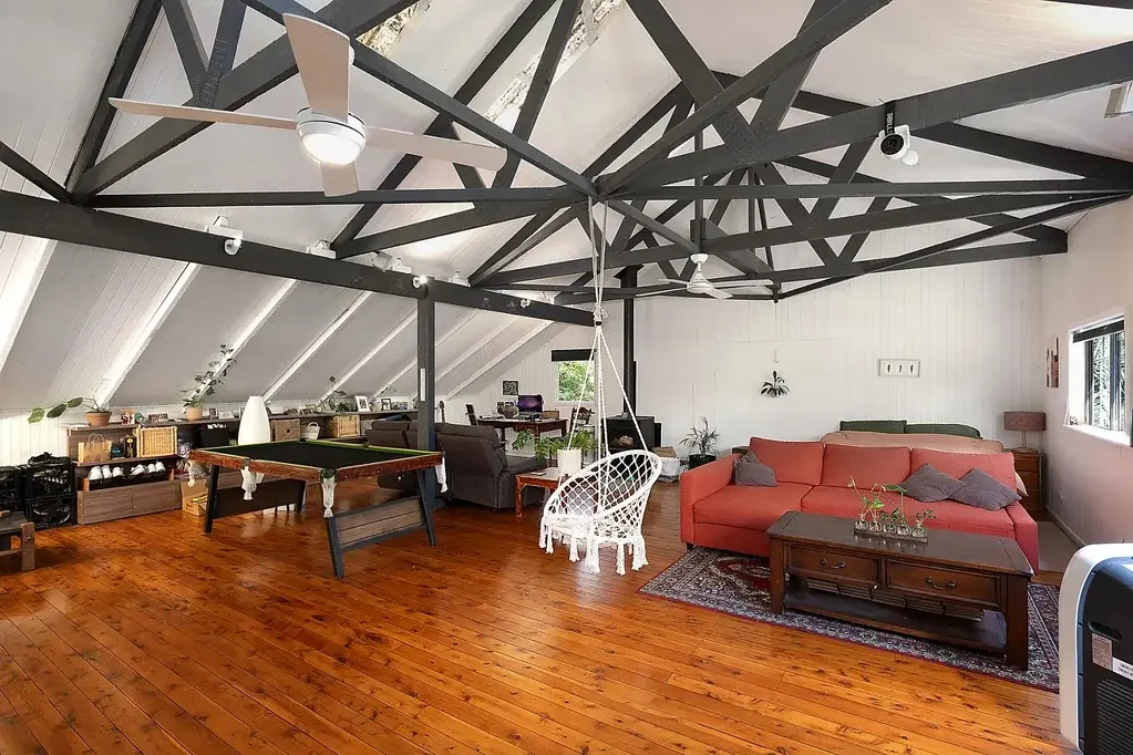 Winmalee 9غرفة نوم ACREAGE OPPORTUNITY WITH FOUR  HOMES