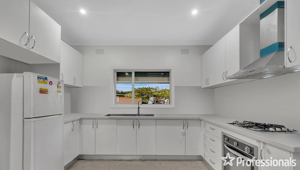 St Albans 4 Bedroom Prime Residential Property with Main Road Exposure