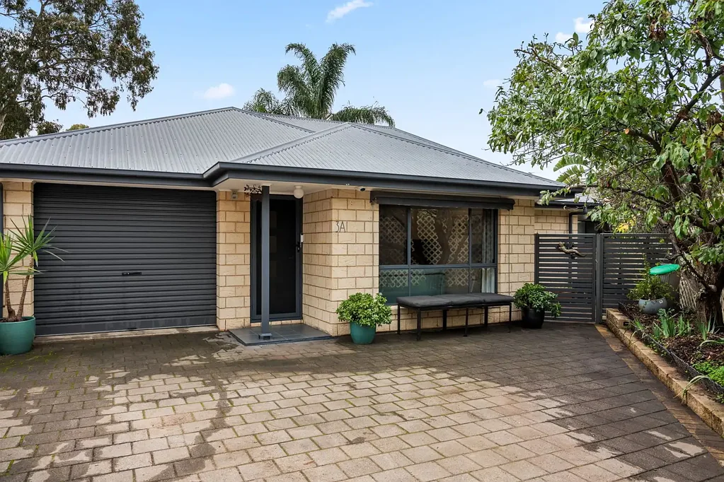 Flagstaff Hill 3房  A Peaceful Foothills Home Designed for Everyday Ease.