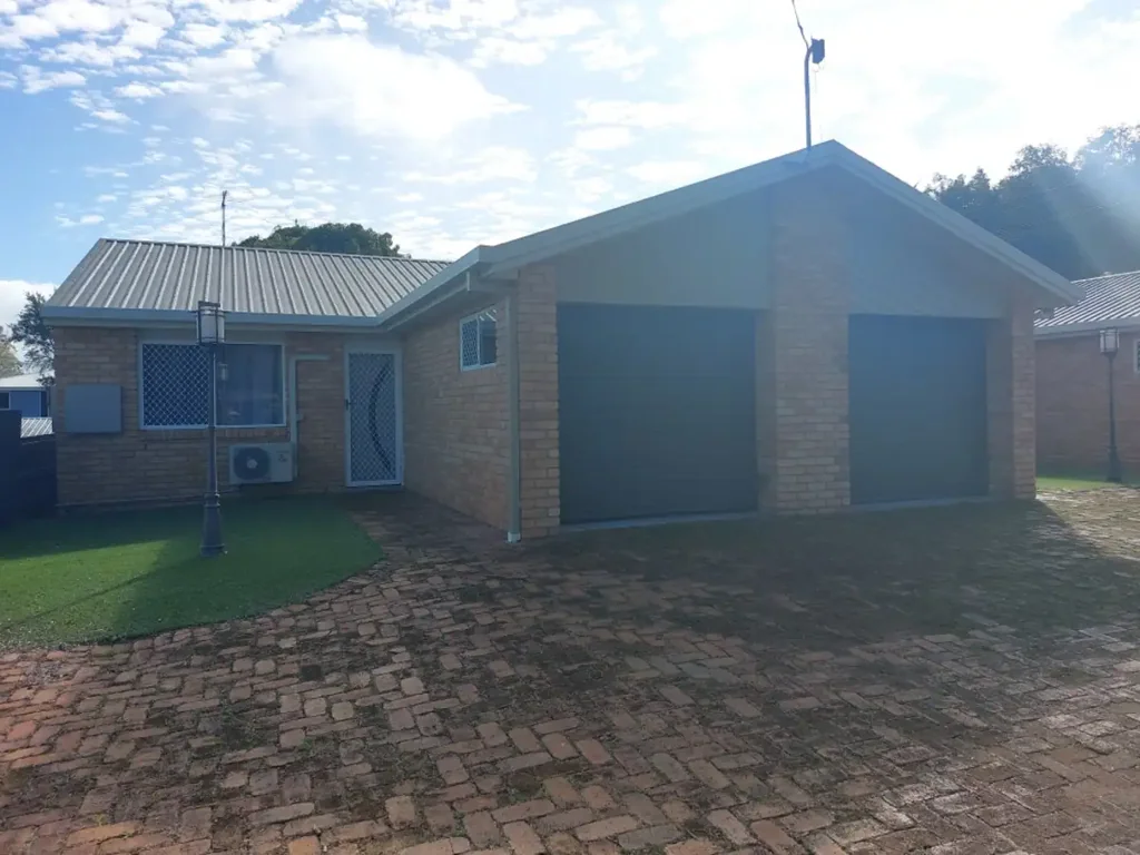 Stylish Unit in Prime The Range Location