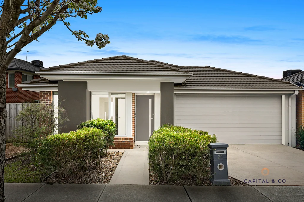 21 Yarradale Drive, Mickleham, VIC 3064