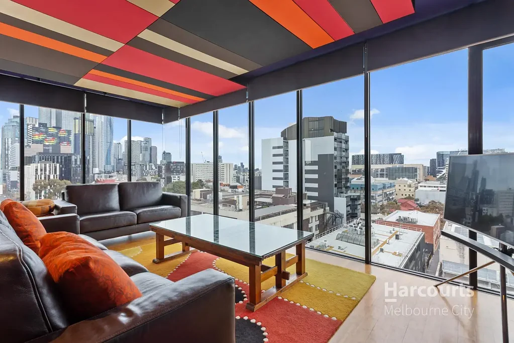 Upmarket, Fully Furnished 3 Bedroom Apartment with Spectacular City Views!