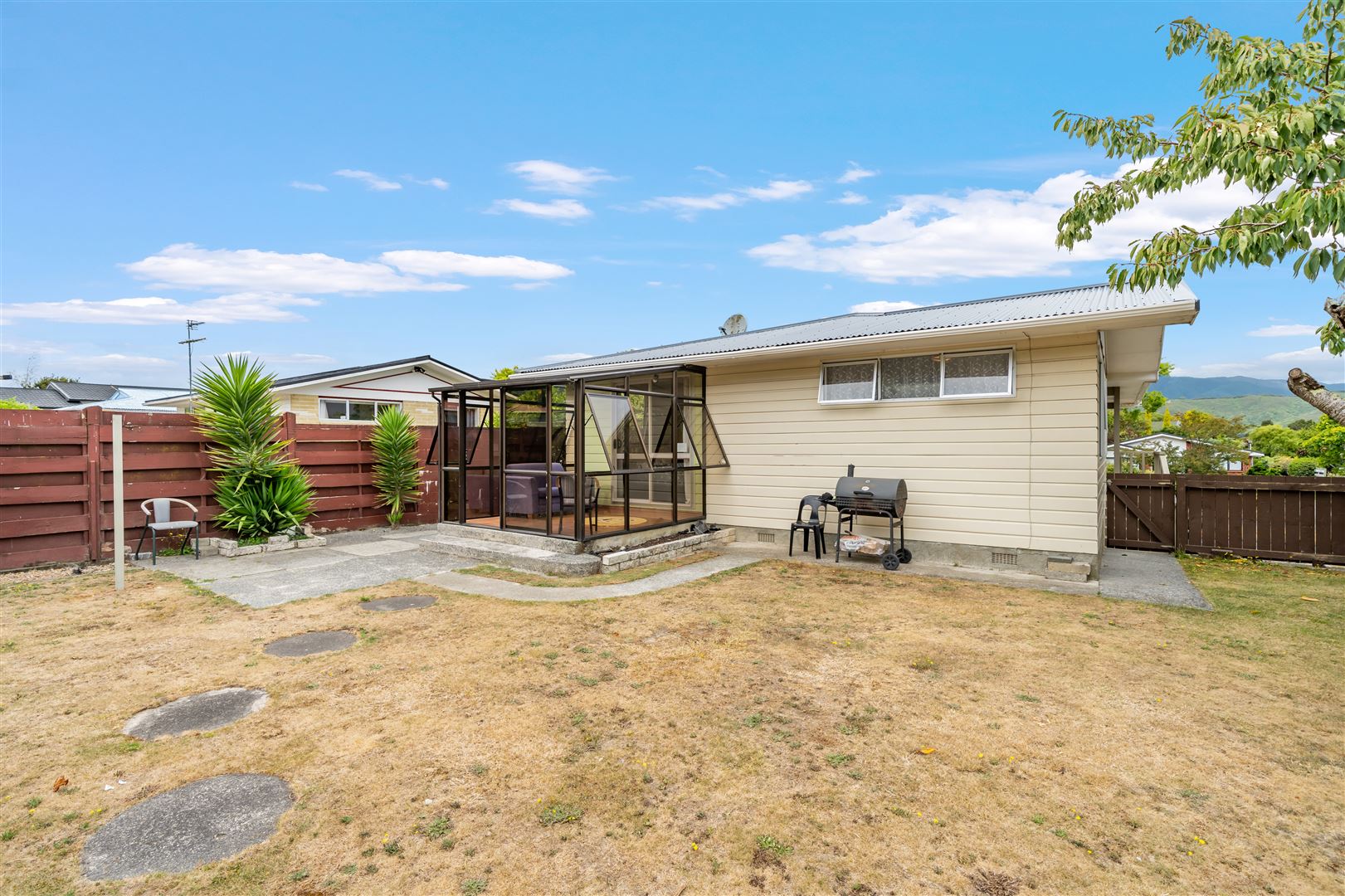 178 California Drive, Totara Park, Upper Hutt, 3 Schlafzimmer, 1 Badezimmer