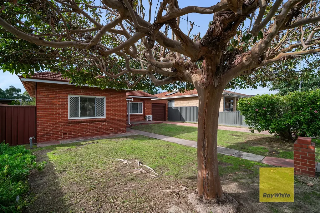 20 Victoria Parade, Midvale, WA 6056