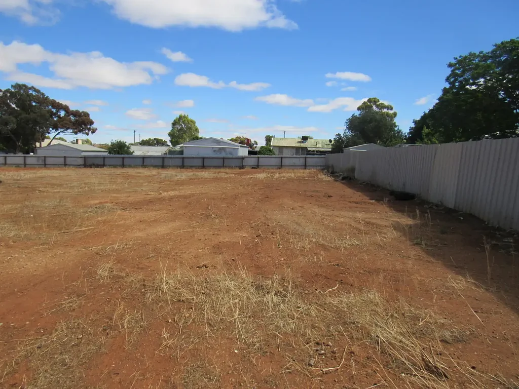 Peterborough Large Double Allotment of $1,812m2 on 2 Titles