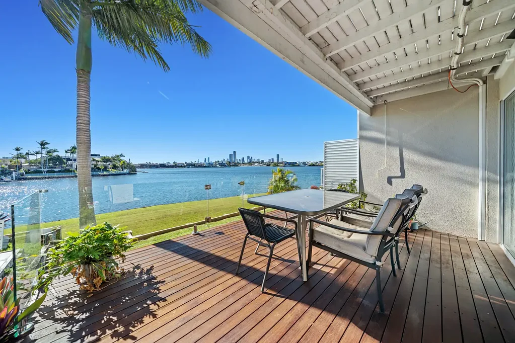Mermaid Waters 3 Bedroom NORTH FACING, WIDE WATER, AMAZING GOLD COAST VIEWS.