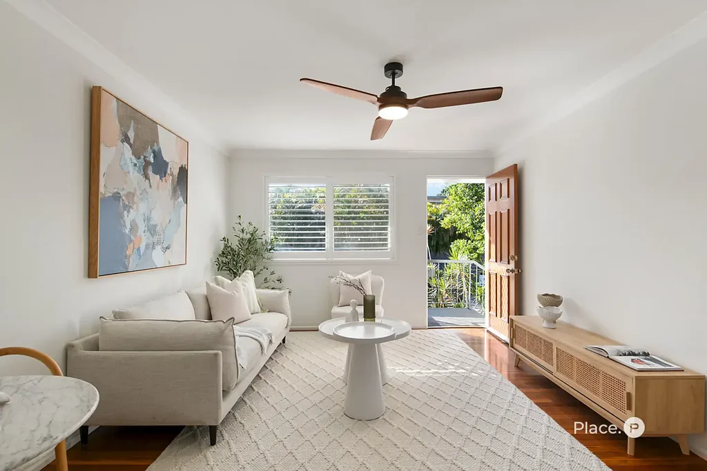 Morningside 2ਬੈੱਡਰੂਮ Large Backyard, Two Living Areas, Multi-Purpose Room & No Body Corporate Fees