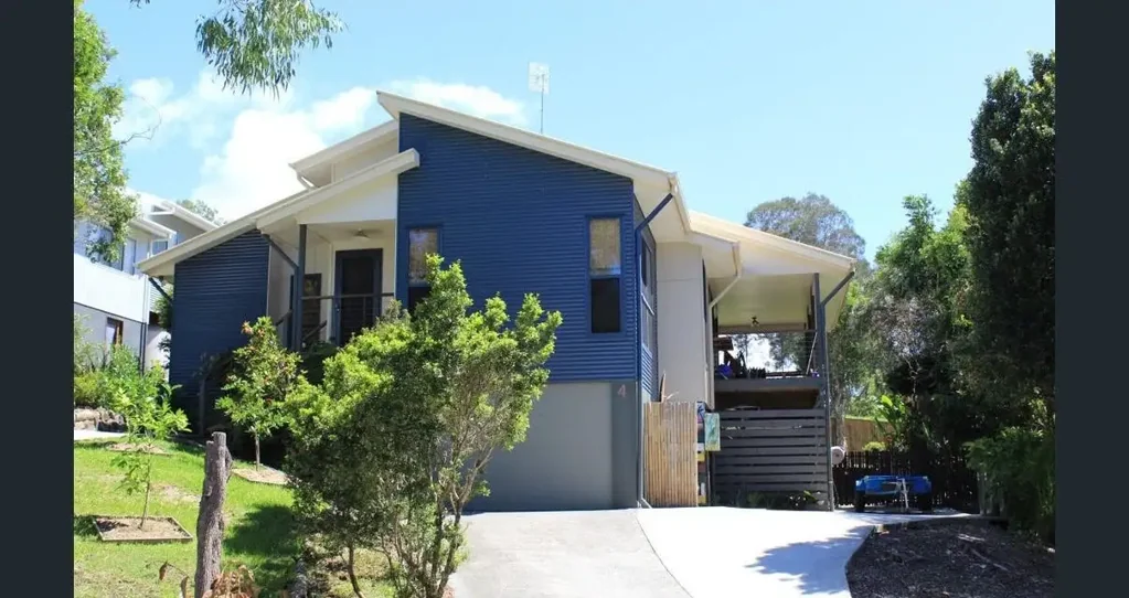 THREE BEDROOM HOME IN PEACEFUL KOALA BEACH SETTING