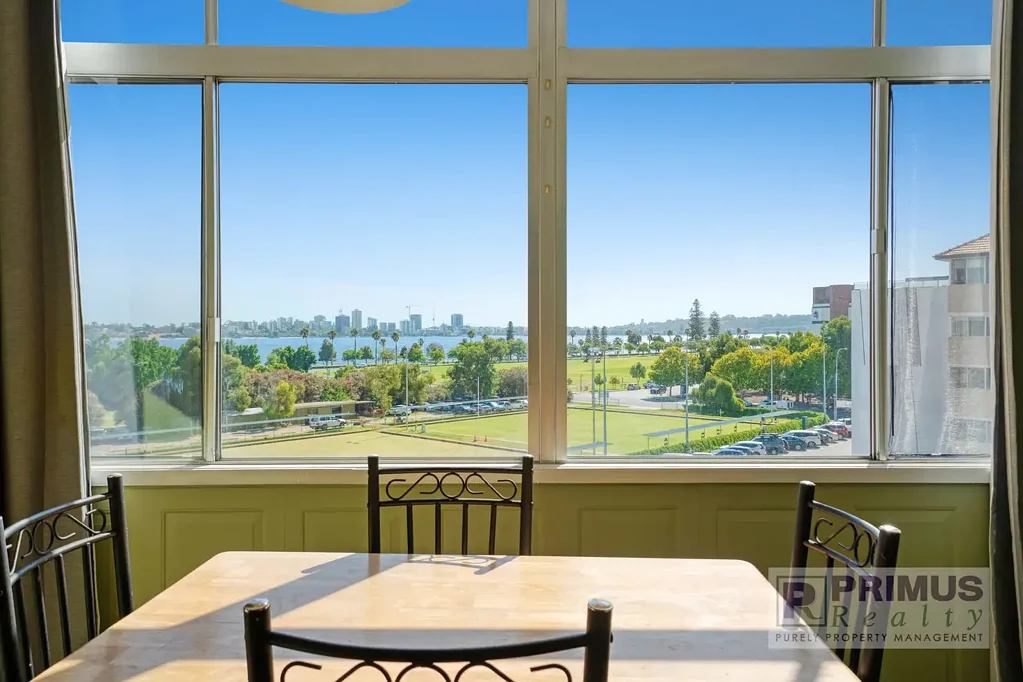 Uninterrupted river views…