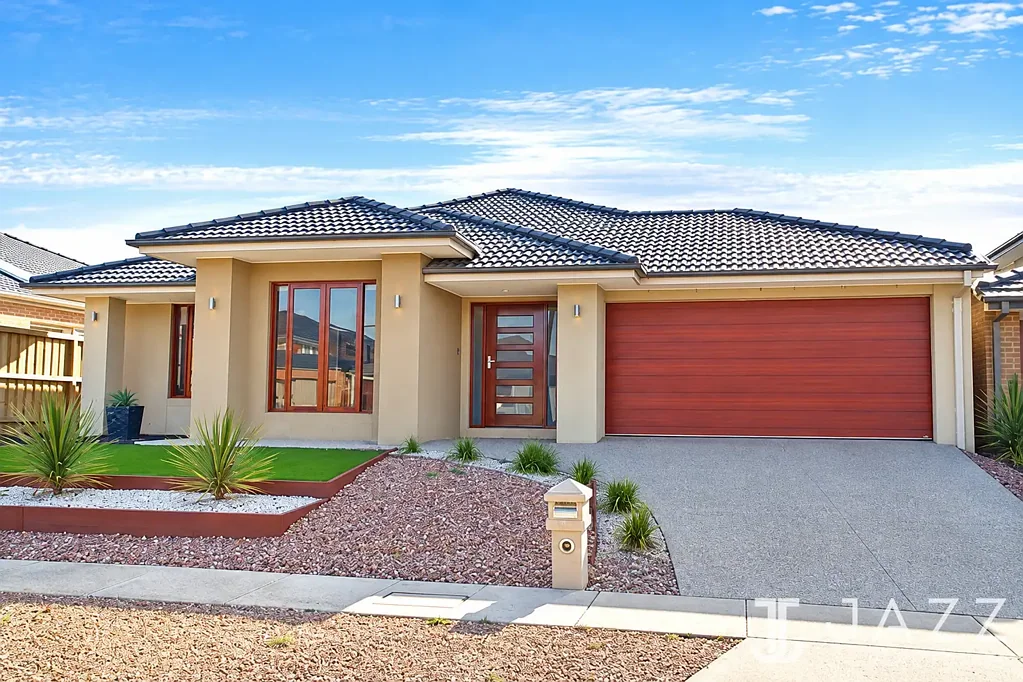 Point Cook 4침실 East Facing, Grand Single-Storey Living in the Alamanda School Zone