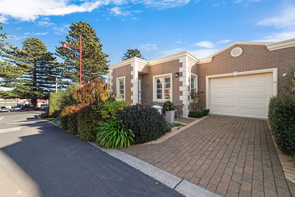 2 Loch Ard Place, Warrnambool, VIC 3280
