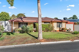 27 Inglebrae Crescent, Salisbury Park