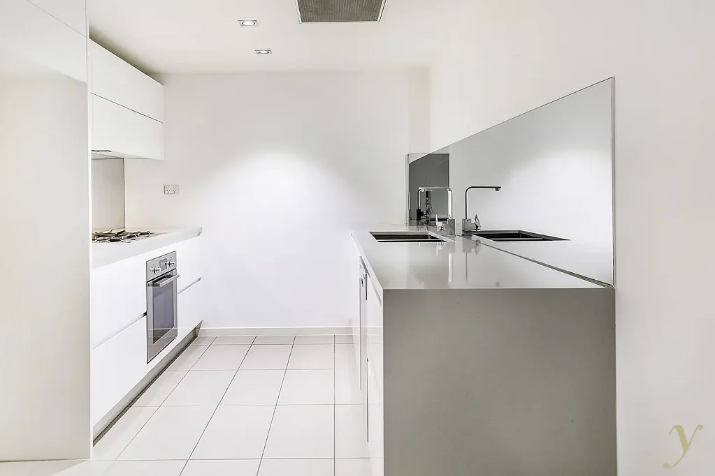54 FORMOSA | Spacious One Bedroom with Parking!