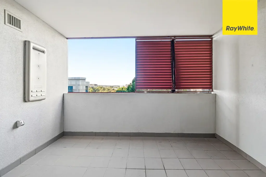 Parramatta 2房 Parramatta CBD中心 两居室公寓 现代舒适 优质装修 私人阳台 开放式空间 优质电器 宽敞卧室 套间浴室 安保停车 Stylish CBD Living with Convenience at Your Doorstep