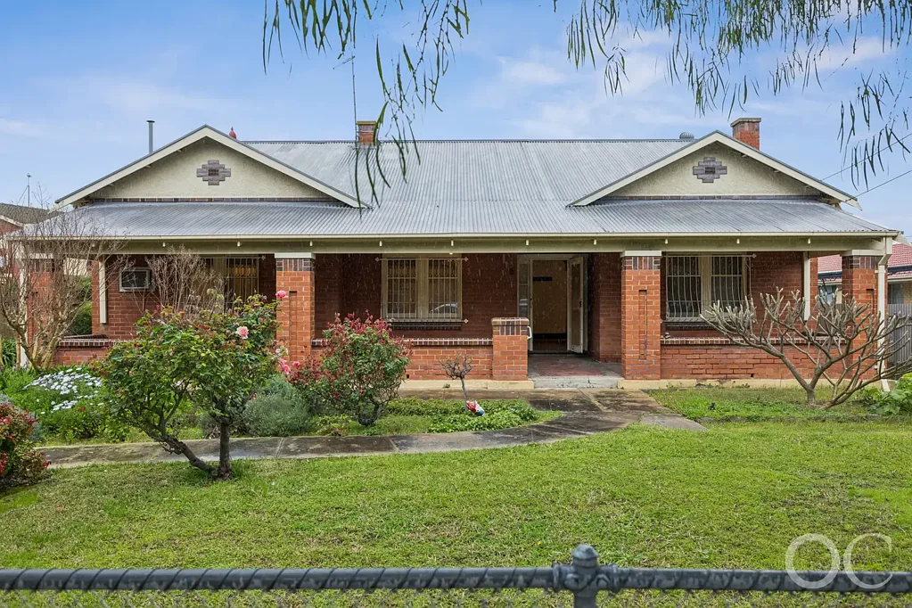 Plympton 3બેડરૂમ Open the Door to a Once-In-A-Generation Opportunity in Plympton – Approx. 1518m² Allotment