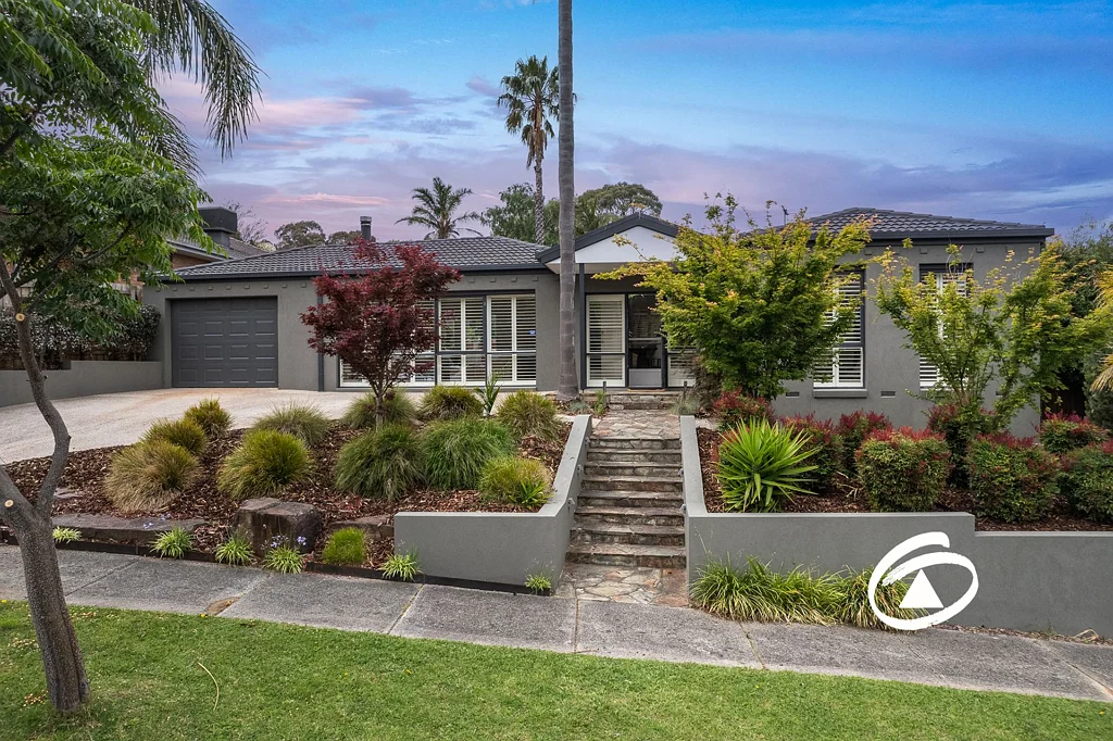 38 Avebury Drive, Berwick, VIC 3806