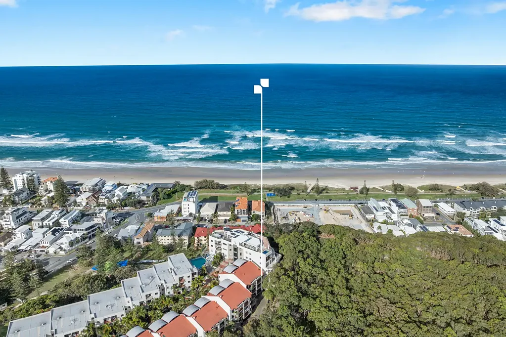 Miami 3ਬੈੱਡਰੂਮ 3 Beds, 3 Baths, 3 Balconies, 2 carspaces: Ocean and Hinterland Views