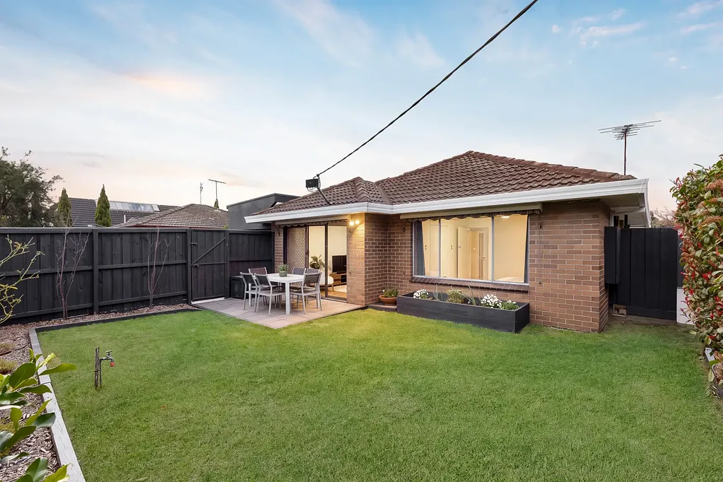 Hughesdale 2બેડરૂમ Private, Spacious & Effortlessly Connected