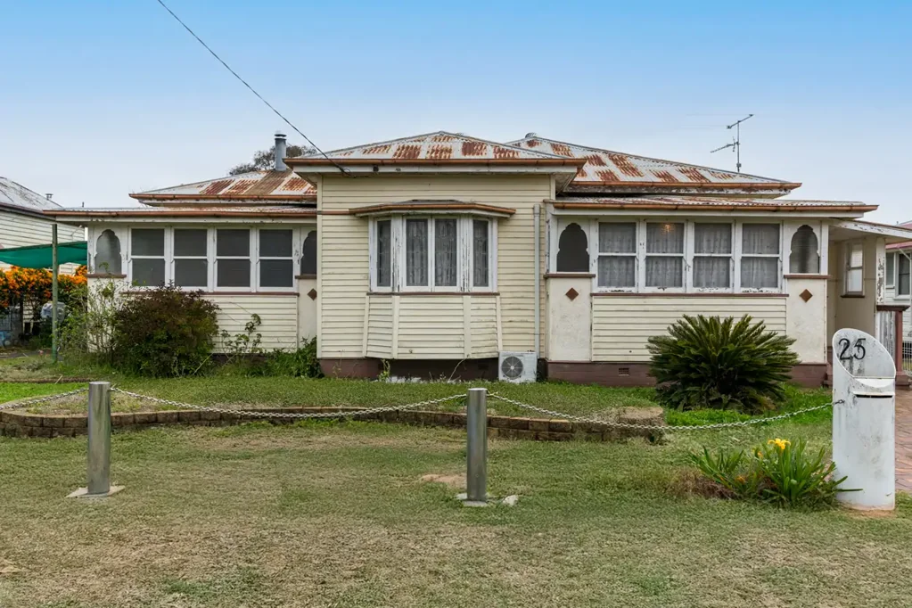 25 Hume Street, Pittsworth, QLD 4356