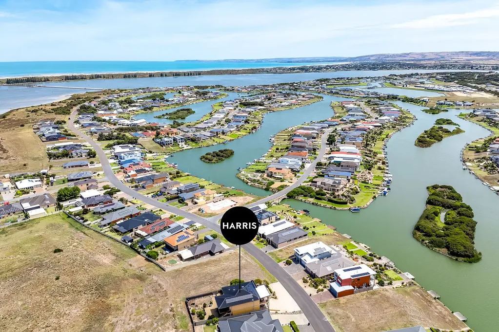Hindmarsh Island 4 Bedroom Water views & twice the lifestyle for a myriad of ways to play
