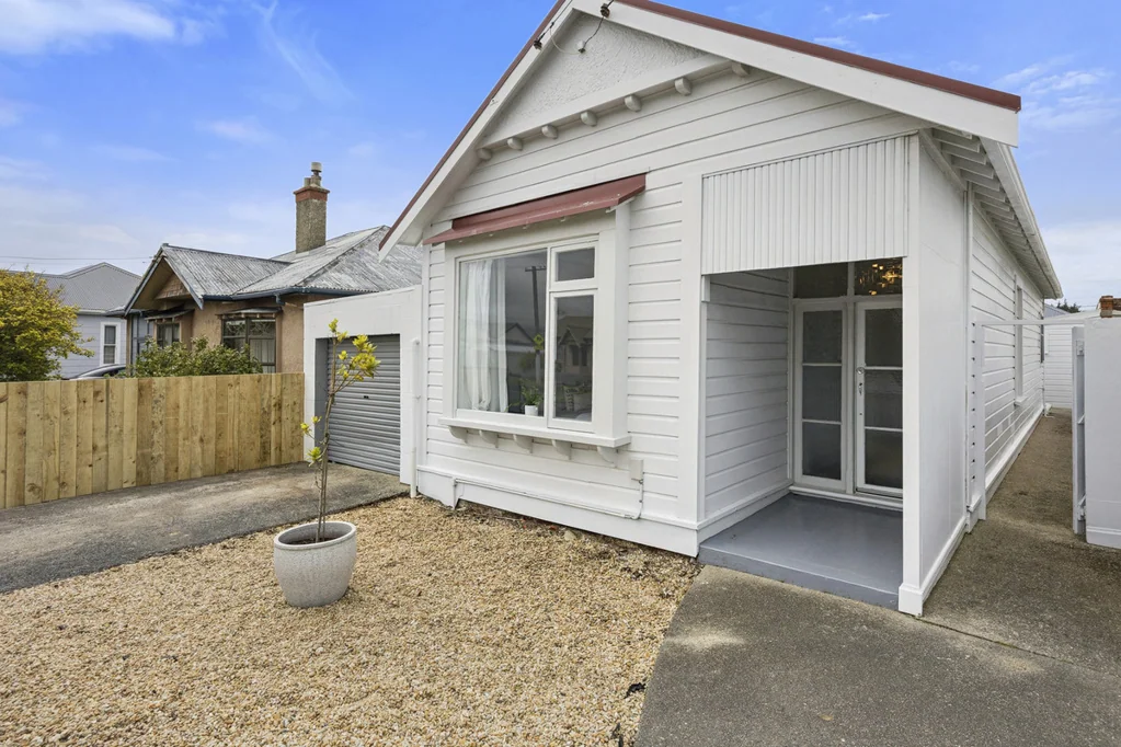 57 Royal Crescent, Saint Kilda, Dunedin City, Otago