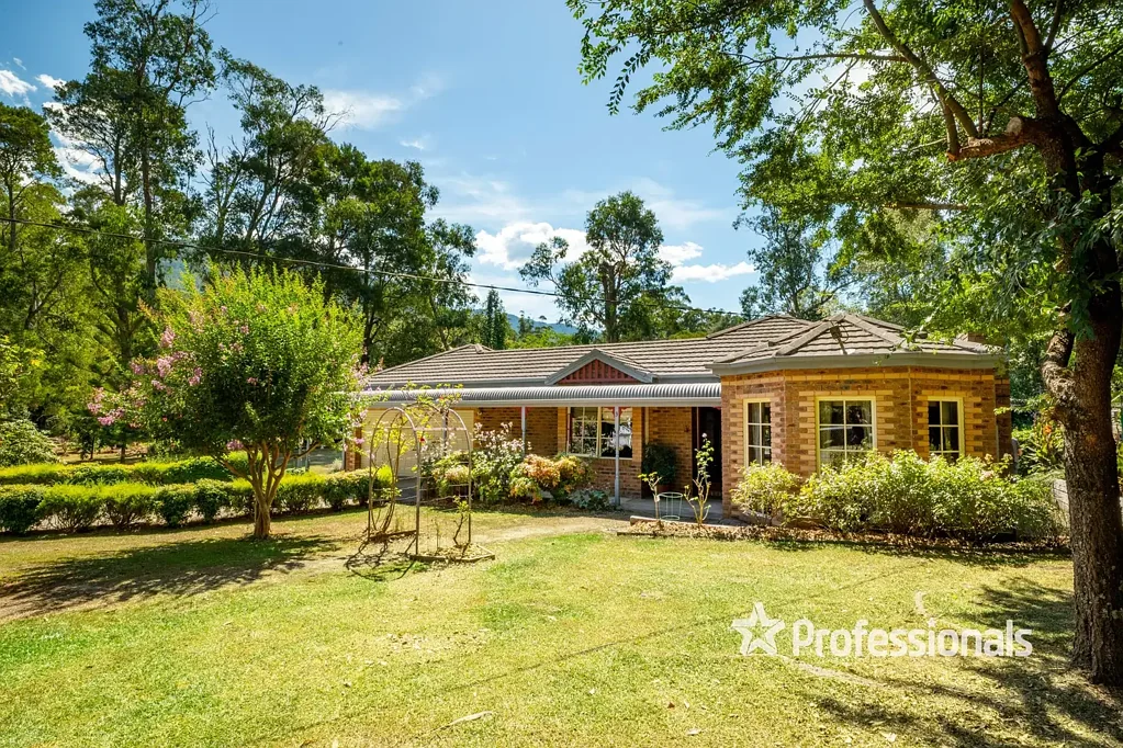 3 Graham Road, East Warburton, VIC 3799