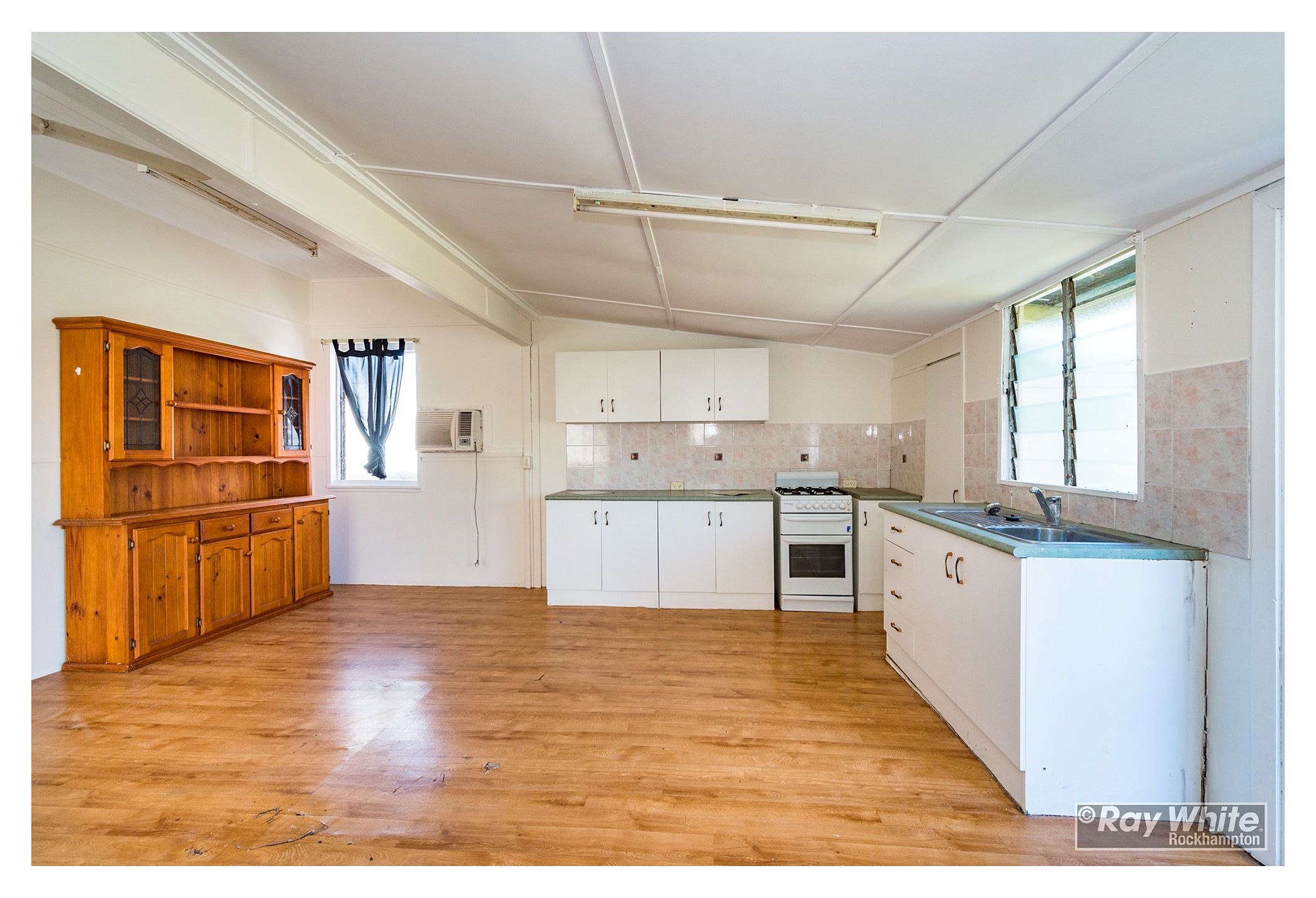 338 EAST ST, DEPOT HILL QLD 4700, 0 Bedrooms, 0 Bathrooms, House