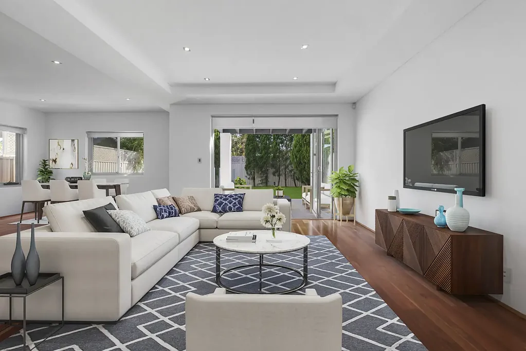 Spectacularly Presented 4 Bedroom Home