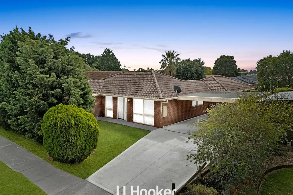 13 Lesdon Avenue, Cranbourne, VIC 3977