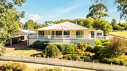 65 Station Road, Gembrook
