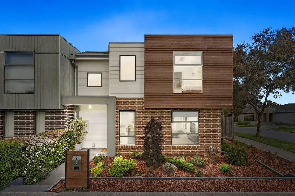 1 Eastern View, Doreen, VIC 3754