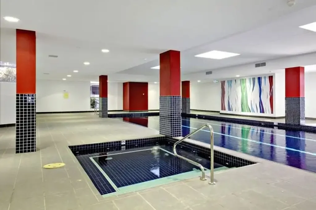 2 Bed + Study, 2 Bathroom, 1 Car, Gym, Pool, Spa, Sauna