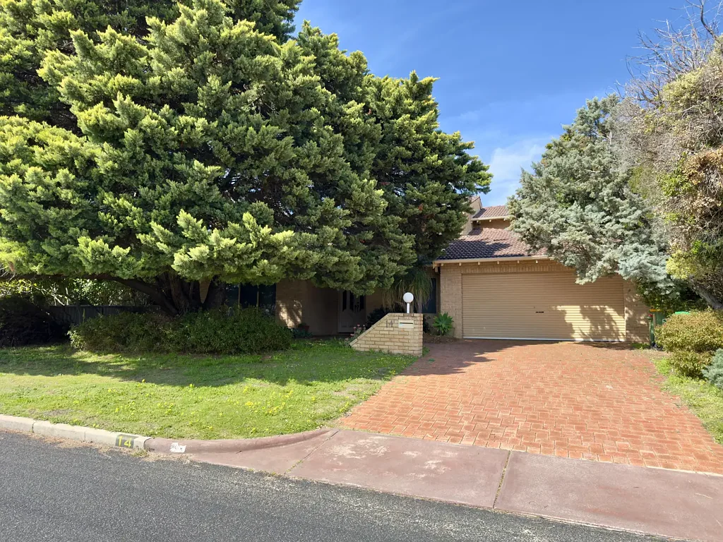 14 Richardson Arcade, Winthrop, WA 6150