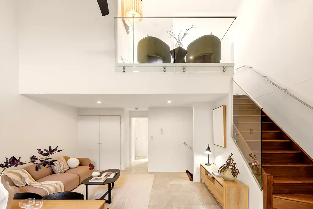 Taringa 3 Bedroom Architectural Living in Prime Taringa