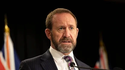 不小心得罪中国，全因新西兰部长使用这种手机