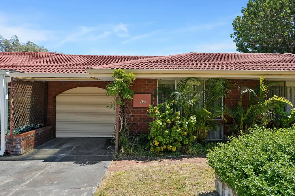 13B Lygnern Crescent, Kallaroo, WA 6025