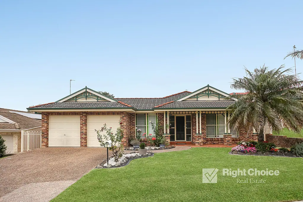 17 Narran Way, Flinders, NSW 2529