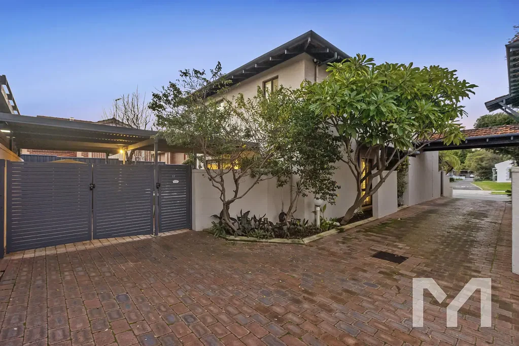West Perth 2 Slaapkamer You're Invited to...  Inner City Living With Loads Of Space