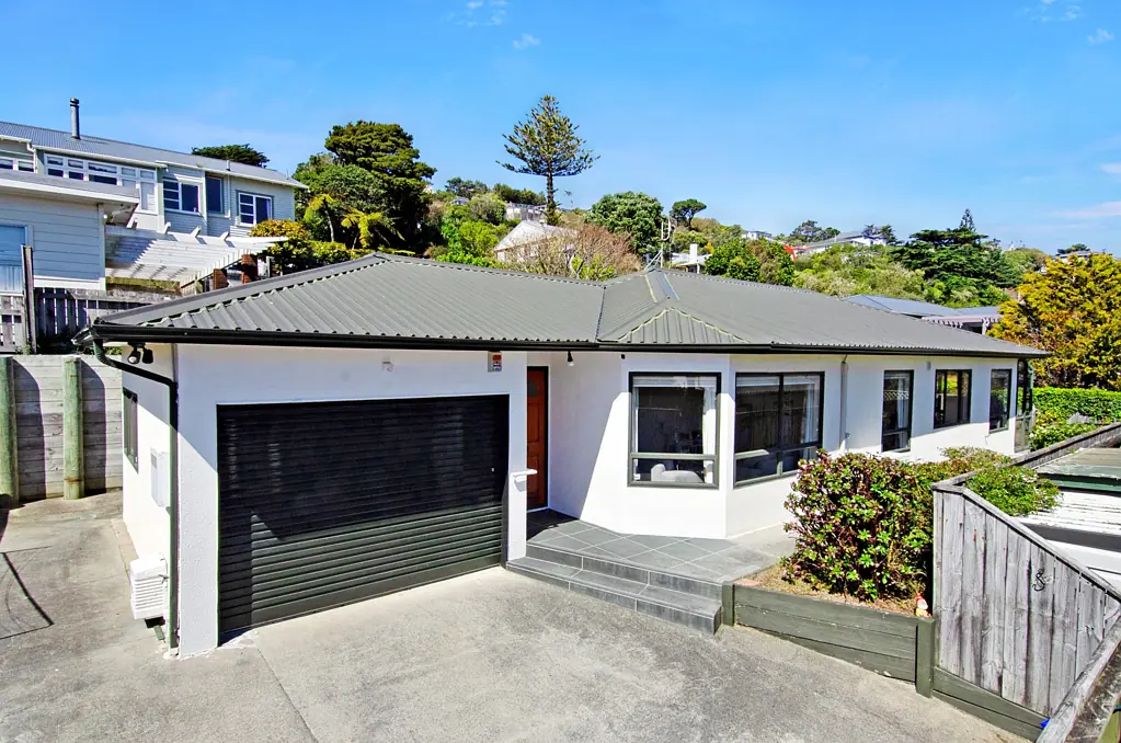 Johnsonville 3 Slaapkamer Single level, super sunny, prime location