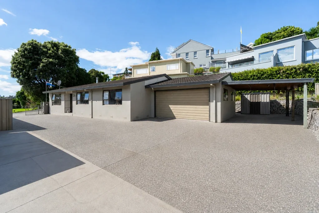 Tauranga Central 3ਬੈੱਡਰੂਮ Vendors on a Timeframe | Views, Parking, Central