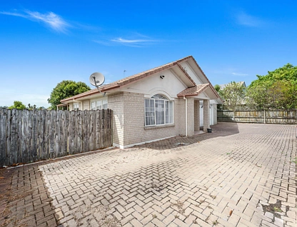 196 Botany Road, Botany Downs, Manukau City, 4 રૂમ, 2 બાથરૂમ, House
