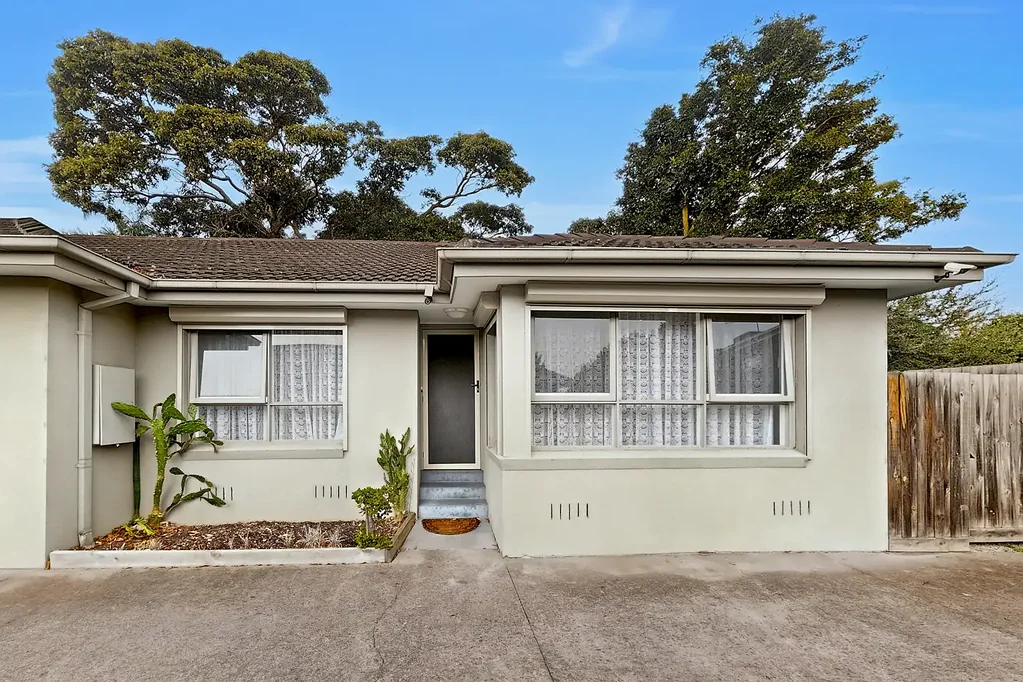 Charming 2-Bedroom unit Close to All Amenities