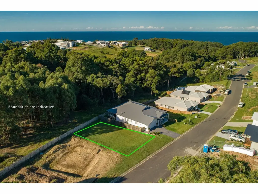 Red Head  CREATE YOUR DREAM HOME AT SEASCAPE ESTATE