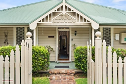 11 Sunderland Street, Mayfield