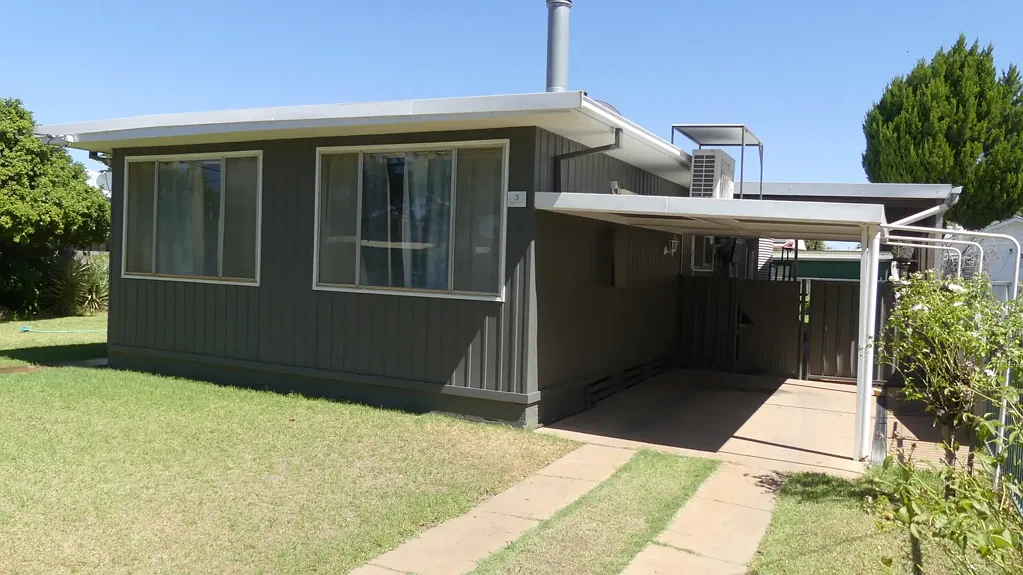 3 Boss Ave, Warren, NSW 2824